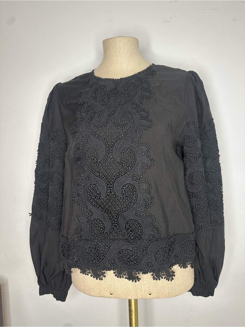 Ciebon black Blair novelty lace blouse size small